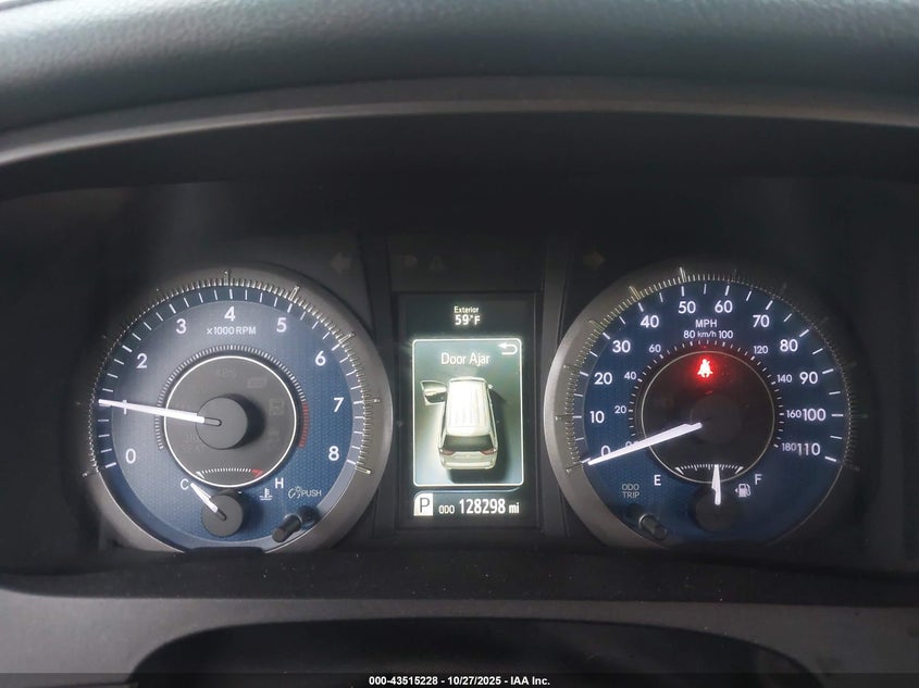 5TDYZ3DC8HS844648 2017 TOYOTA SIENNA photo no. 7
