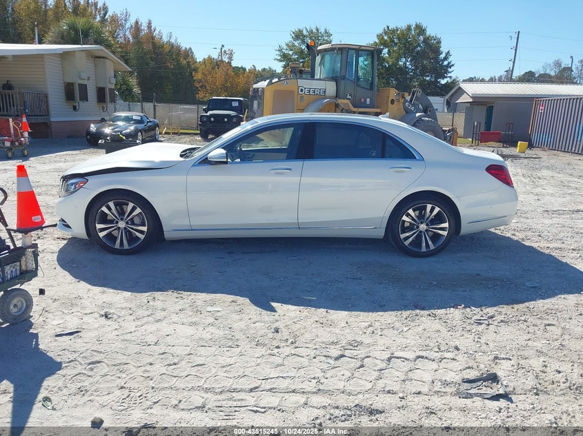 2015 MERCEDES-BENZ S 550 WDDUG8CB5FA130213