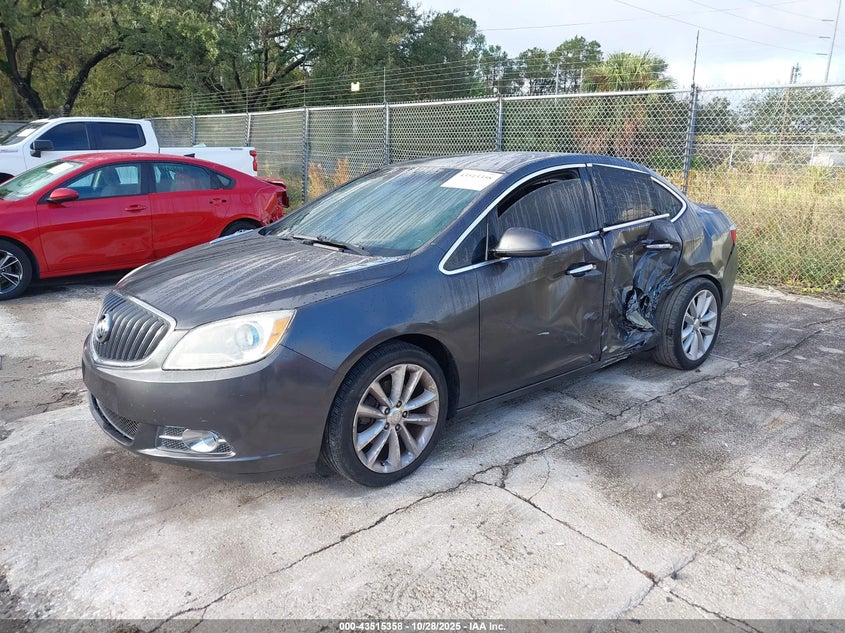 1G4PP5SK2C4221078 2012 BUICK VERANO photo no. 2
