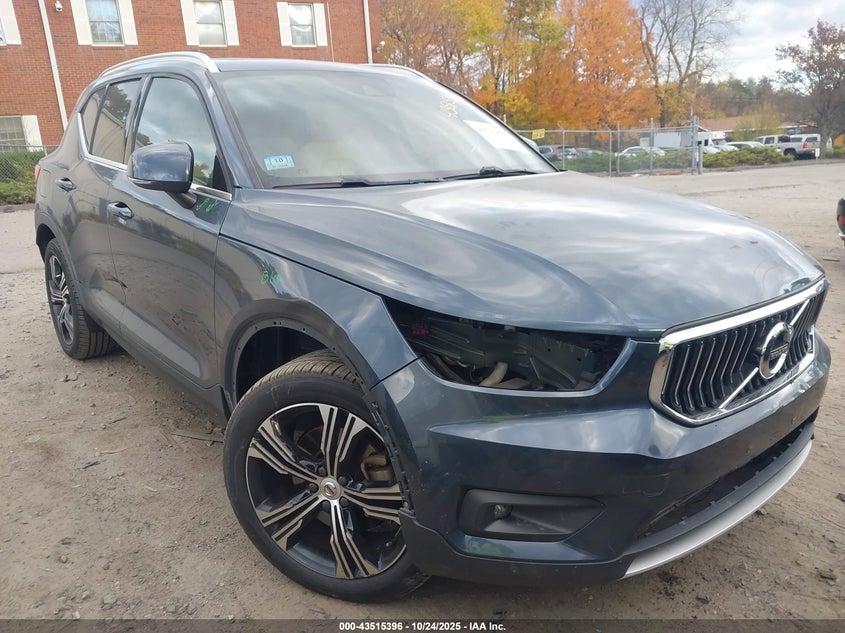 VOLVO XC40 T5 INSCRIPTION