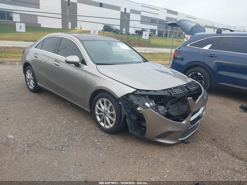 2019 MERCEDES-BENZ A 220 - WDD3G4EBXKW035306