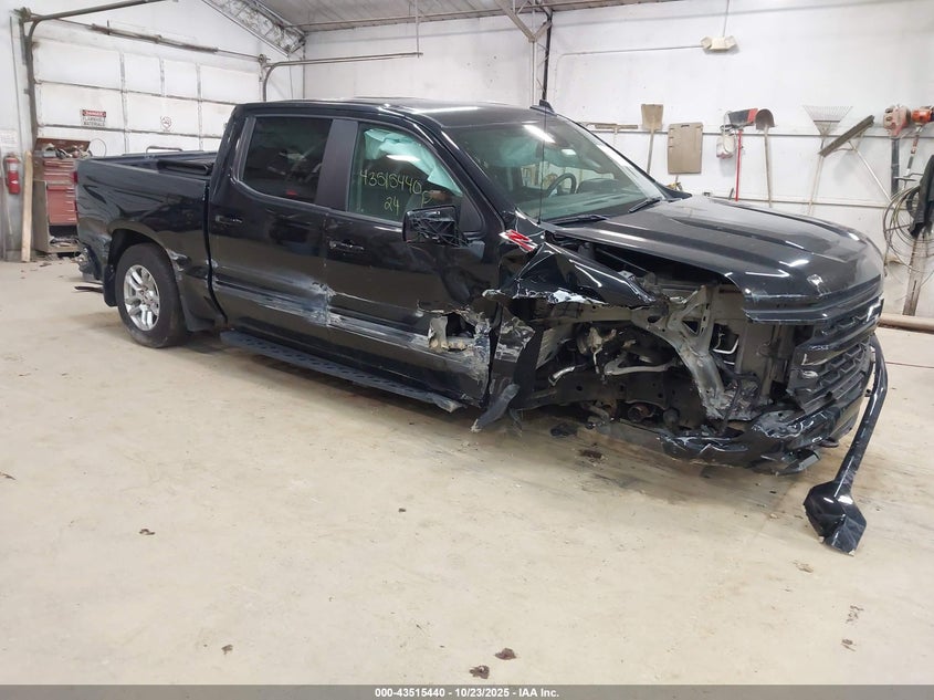 2024 CHEVROLET SILVERADO 1500 4WD  SHORT BED RST - 2GCUDEED0R1240567