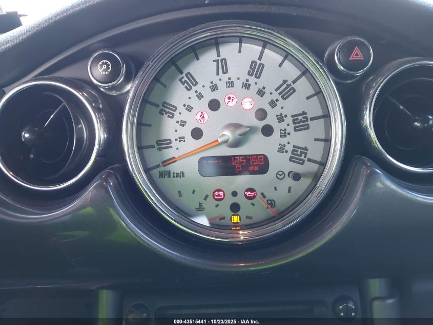 2008 Mini Cooper VIN: WMWRF33518TG18288 Lot: 43515441