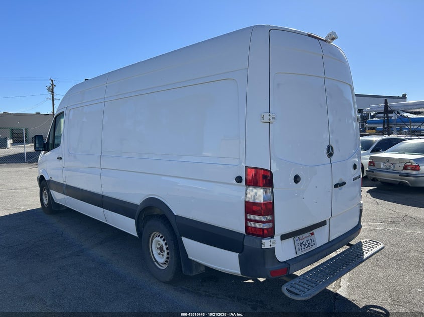 2012 Mercedes-Benz Sprinter 2500 High Roof white van diesel WD3PE8CB5C5669409 photo #4