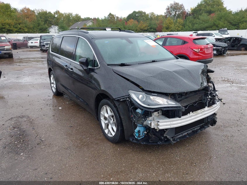 2019 CHRYSLER PACIFICA TOURING PLUS - 2C4RC1FG2KR525532