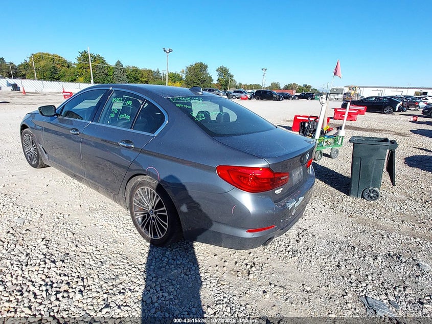2018 BMW 530I auction photo 3