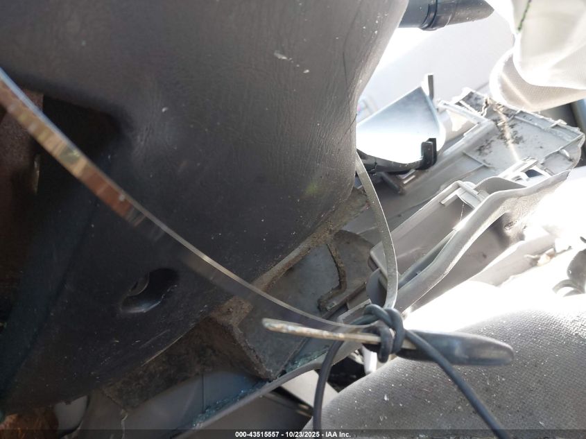 2005 Toyota Highlander V6 VIN: JTEEP21A550096215 Lot: 43515557