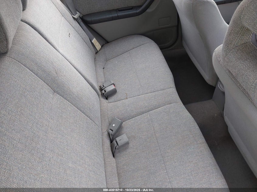 2001 Subaru Forester L VIN: JF1SF63521H710947 Lot: 43515710