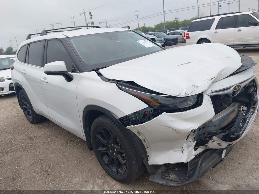 TOYOTA HIGHLANDER LE