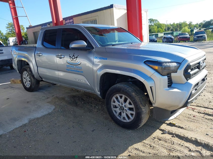 TOYOTA TACOMA SR5