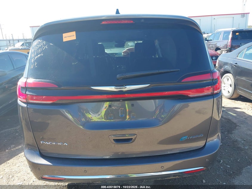 2022 Chrysler Pacifica Hybrid Touring L VIN: 2C4RC1L7XNR120947 Lot: 43515879