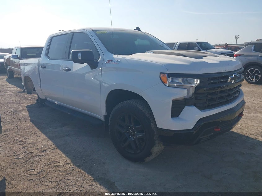 CHEVROLET SILVERADO 1500 4WD SHORT BED LT TRAIL BOSS