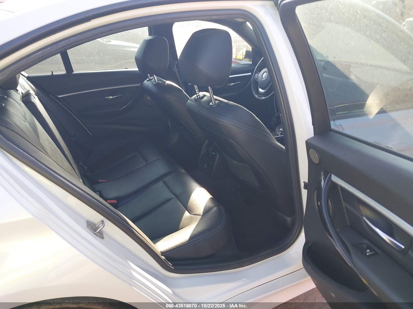 2018 BMW 330I - WBA8B9G58JNV00220