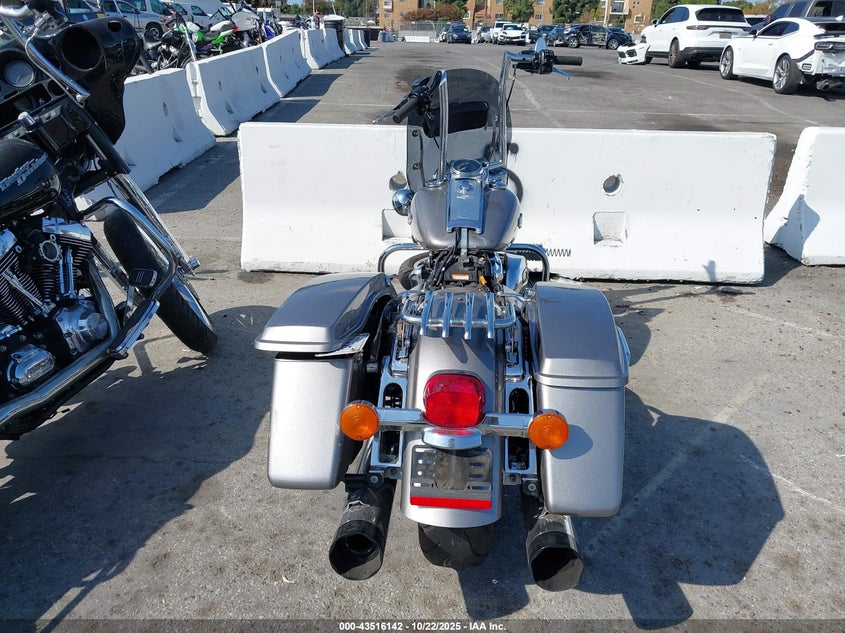 2017 Harley-Davidson Flhr Road King VIN: 1HD1FBC34HB619414 Lot: 43516142