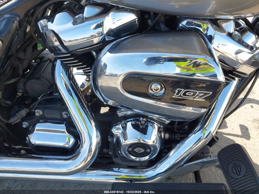 2017 Harley-Davidson Flhr Road King VIN: 1HD1FBC34HB619414 Lot: 43516142