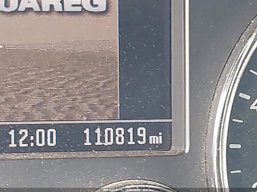 2004 Volkswagen Touareg V8 VIN: WVGCM67L84D020964 Lot: 43516173