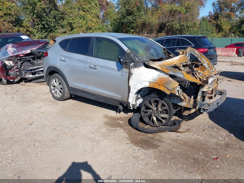 2019 HYUNDAI TUCSON SE - KM8J2CA42KU045594