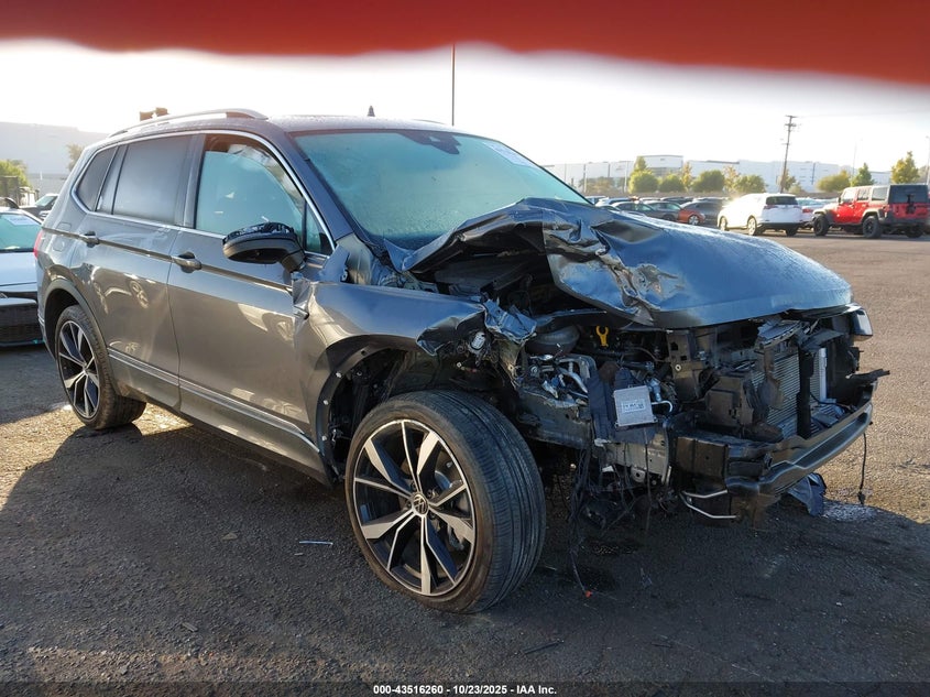 2024 VOLKSWAGEN TIGUAN 2.0T SEL R-LINE - 3VV4B7AX3RM078865