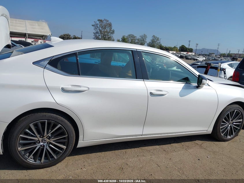 2025 LEXUS ES 300H 58ADA1C11SU064234