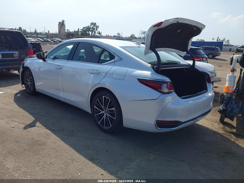 2025 LEXUS ES 300H 58ADA1C11SU064234