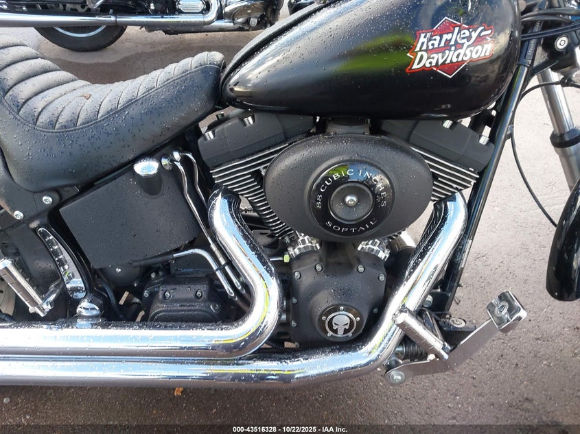 2000 HARLEY-DAVIDSON FXSTB 1HD1BTY13YY035222