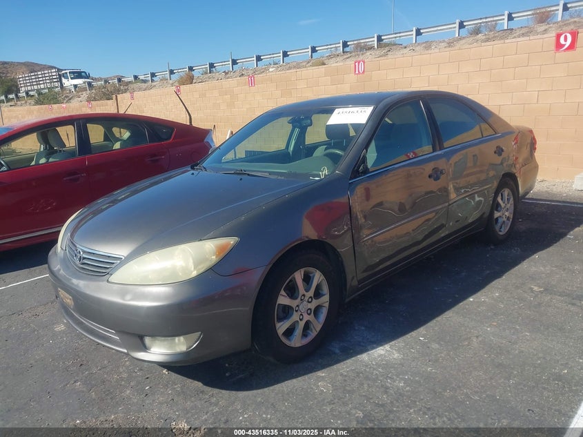 4T1BE32K65U968934 2005 TOYOTA CAMRY photo no. 2