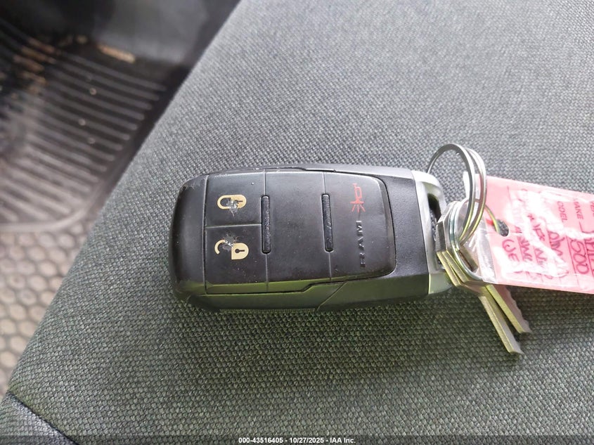 2022 Ram 3500 Tradesman 4X4 8' Box VIN: 3C63R3GJXNG188989 Lot: 43516405