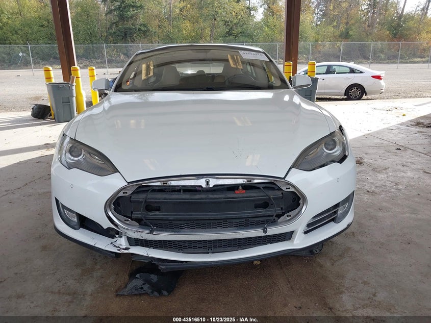 2013 Tesla Model S Performance VIN: 5YJSA1CP6DFP23377 Lot: 43516510