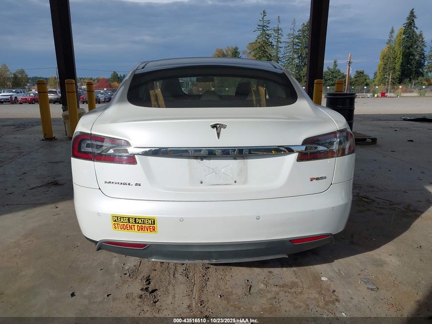 2013 Tesla Model S Performance VIN: 5YJSA1CP6DFP23377 Lot: 43516510