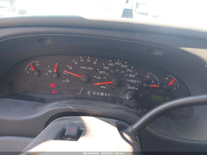 2008 Ford E-350 Super Duty Xl/Xlt VIN: 1FDNE31L78DB34232 Lot: 43516598