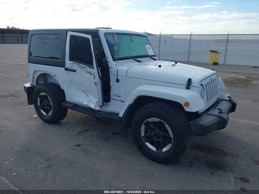 JEEP WRANGLER SAHARA 4X4