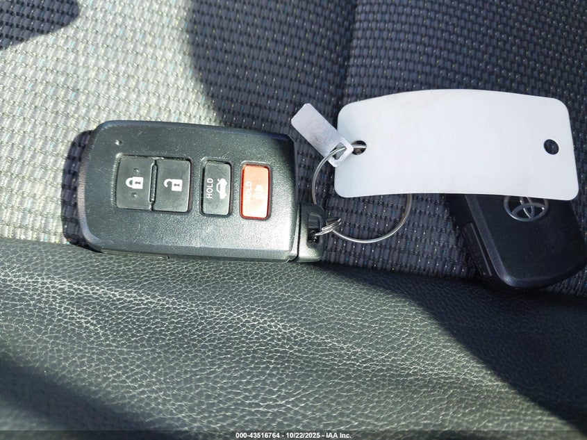 2014 TOYOTA COROLLA S PLUS 2T1BURHEXEC081748