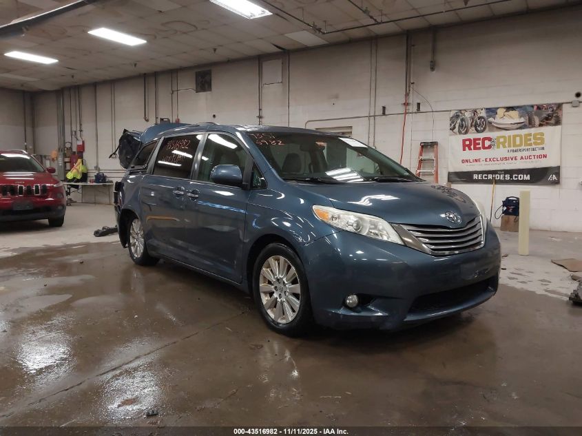 TOYOTA SIENNA XLE 7 PASSENGER