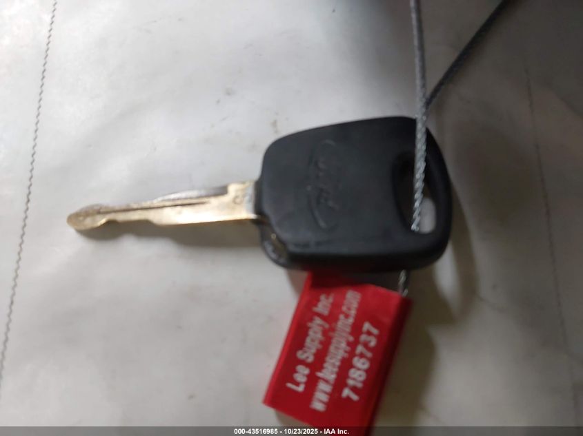 2000 Ford F-150 Lariat/Work Series/Xl/Xlt VIN: 1FTRX17L3YKA17092 Lot: 43516985