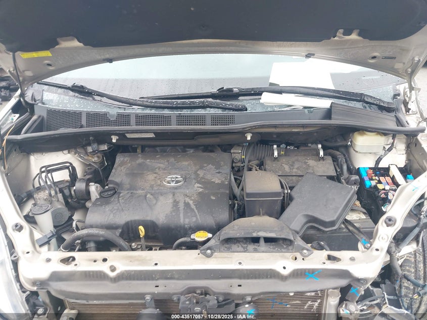5TDKK3DC2FS571391 2015 TOYOTA SIENNA photo no. 10