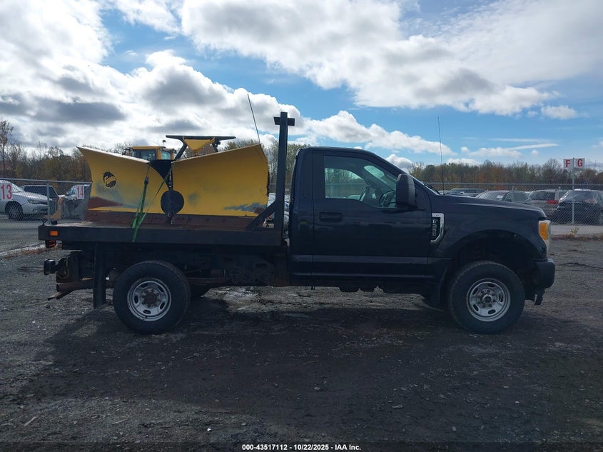 2017 Ford F-350 Xl VIN: 1FDRF3B64HEE09847 Lot: 43517112