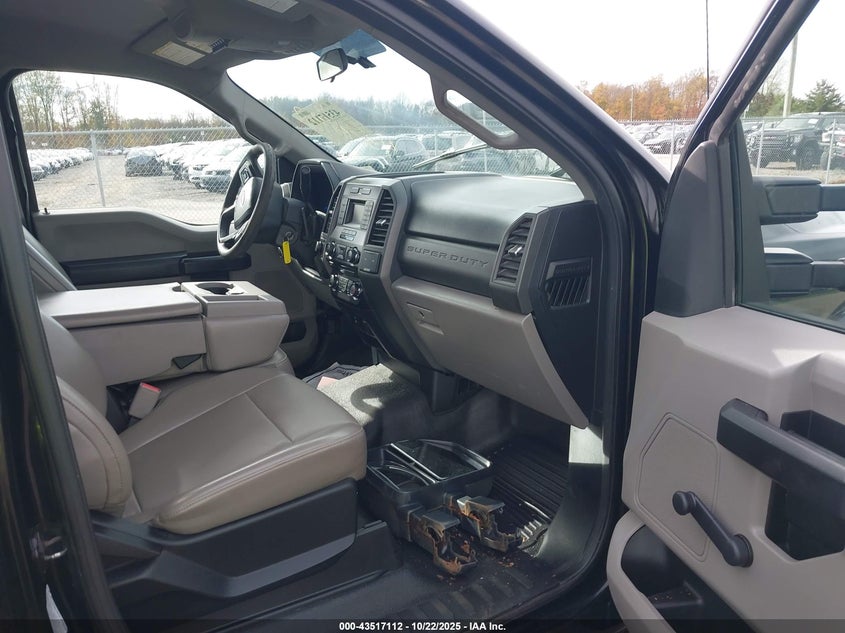 2017 Ford F-350 Xl VIN: 1FDRF3B64HEE09847 Lot: 43517112