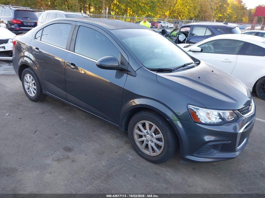 CHEVROLET SONIC LT AUTO