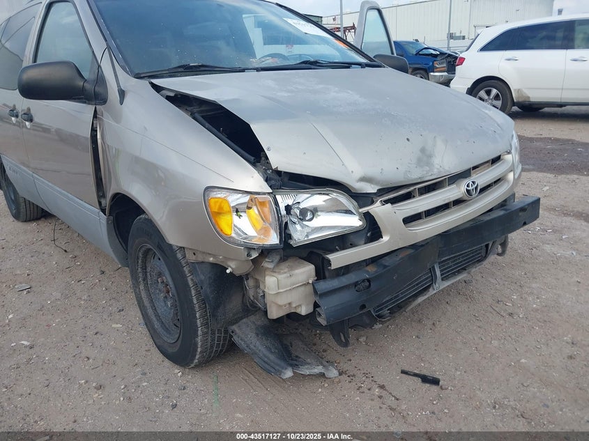 2000 Toyota Sienna Ce VIN: 4T3GF19C3YU224645 Lot: 43517127