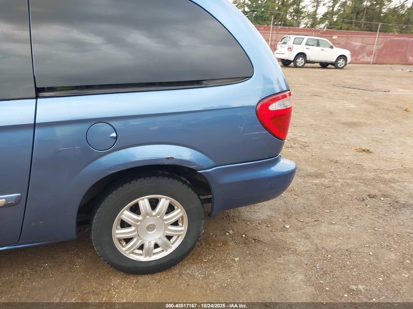 2007 Chrysler Town & Country Touring VIN: 2A4GP54L47R223485 Lot: 43517167