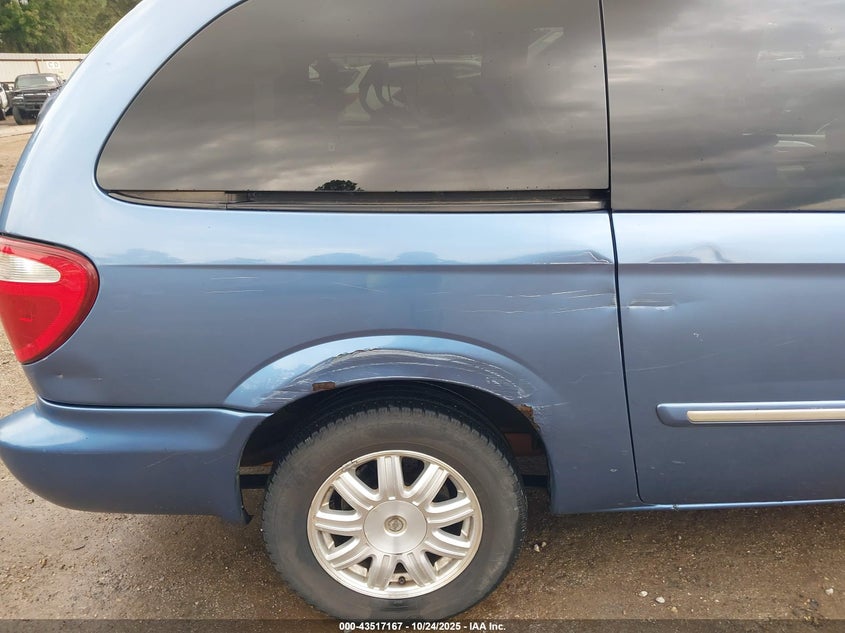 2007 Chrysler Town & Country Touring VIN: 2A4GP54L47R223485 Lot: 43517167