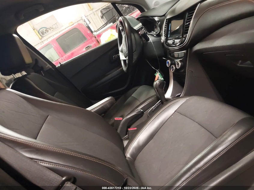 2019 CHEVROLET TRAX LT · Фото 5