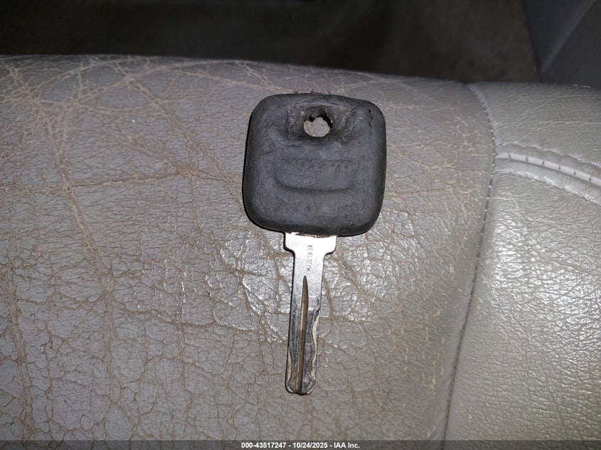 2004 Volvo C70 Ht VIN: YV1NC62D94J044296 Lot: 43517247