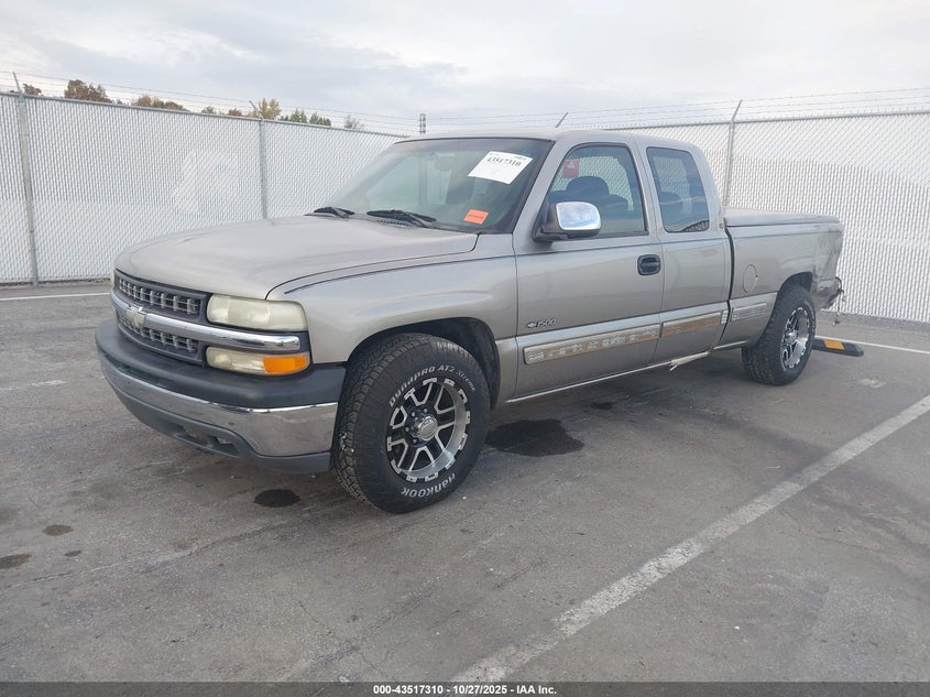 2GCEC19V111103239 2001 CHEVROLET SILVERADO photo no. 2