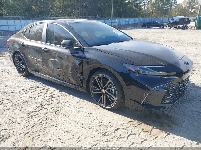 TOYOTA CAMRY XSE