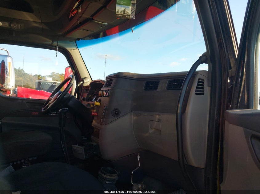 1XPBDP9X1HD357924 2017   photo no. 6