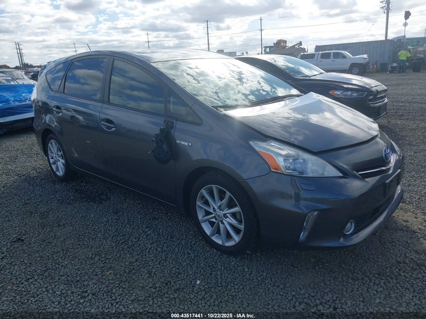 TOYOTA PRIUS V FIVE