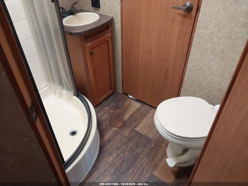 4V0TC3225DB021057 2013   photo no. 7