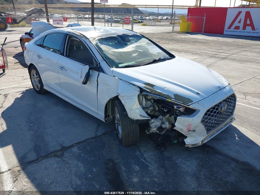 2019 HYUNDAI SONATA LIMITED - 5NPE34AF2KH789684