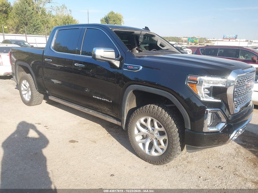 GMC SIERRA 1500 4WD SHORT BOX DENALI